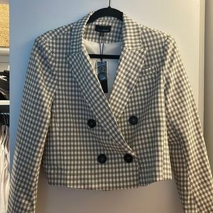 Cropped plaid blazer